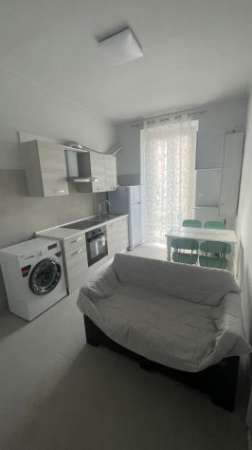 Foto Bilocale arredato zona Santa Rita