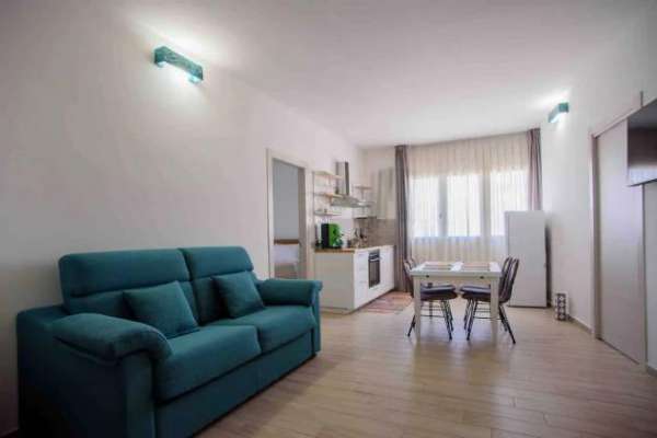 Foto Bilocale con balcone Via Balsamo, Palermo