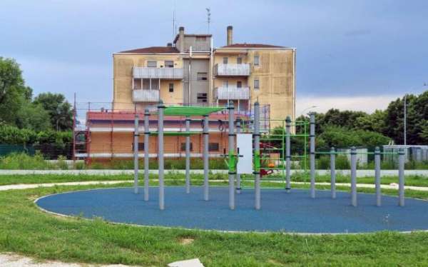Foto Bilocale con cantina-650 euro CASARILE