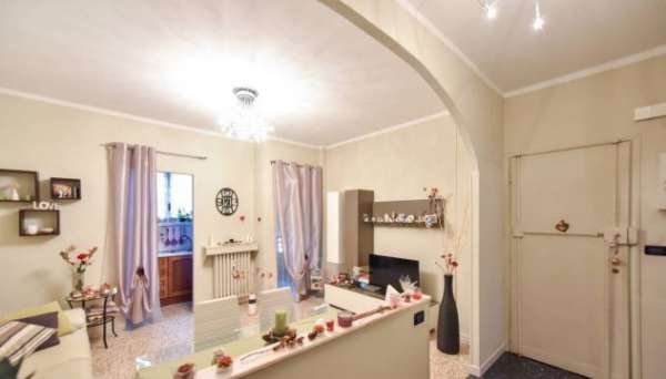 Foto Bilocale con posto auto condominiale