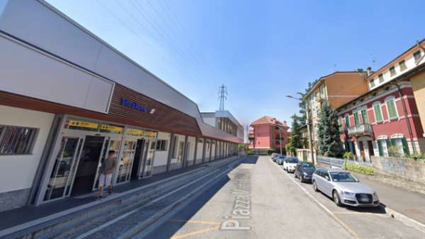 Foto Bilocale con terrazzo, garage e giardino - Arcore