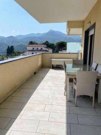 Foto Bilocale con Terrazzo panoramico