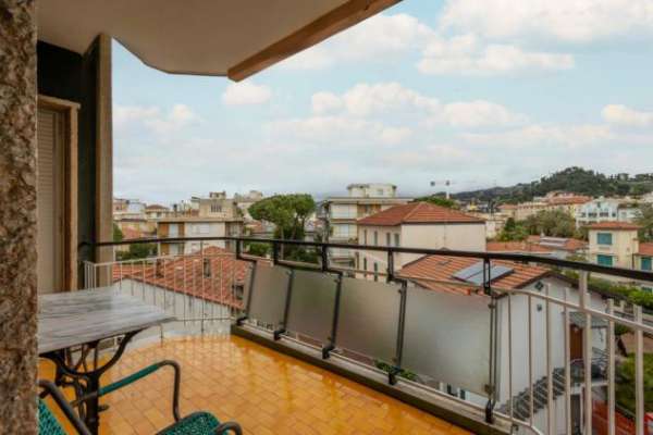 Foto Bilocale in affitto a Bordighera