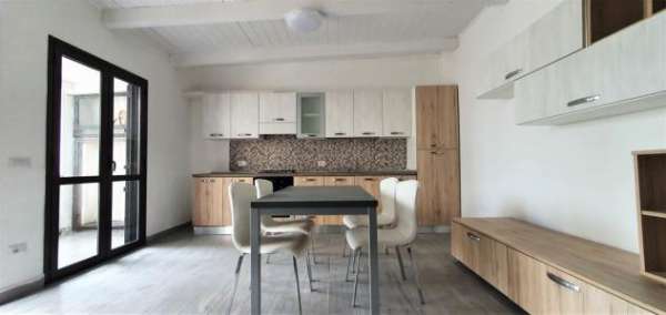 Foto Bilocale in affitto a Borgia