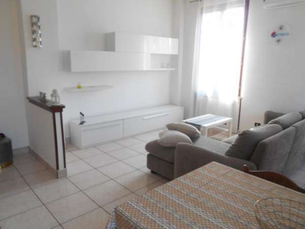 Foto Bilocale in affitto a Cant
