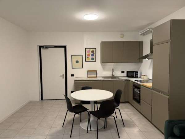 Foto Bilocale in affitto a Caronno Pertusella