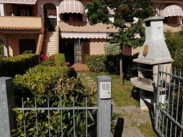 Foto Bilocale in affitto a Collesalvetti