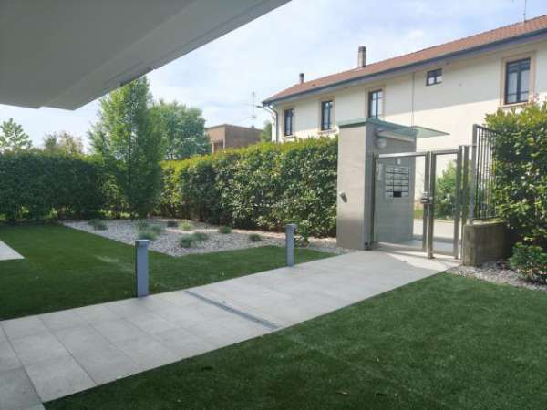 Foto Bilocale in affitto a Gallarate