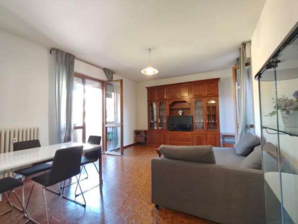 Foto Bilocale in affitto a Gallarate