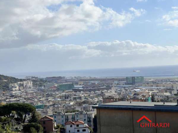 Foto Bilocale in affitto a Genova