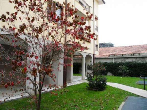 Foto Bilocale in affitto a Lissone