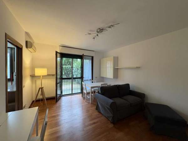 Foto Bilocale in affitto a Milano