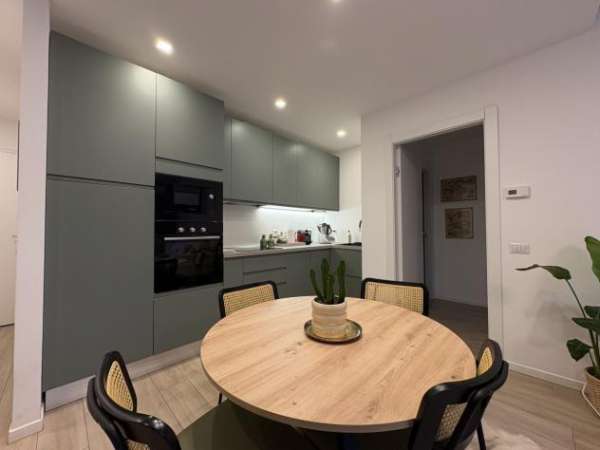 Foto Bilocale in affitto a Milano