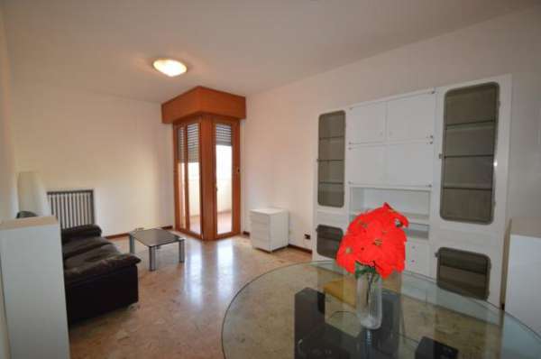 Foto Bilocale in affitto a Milano