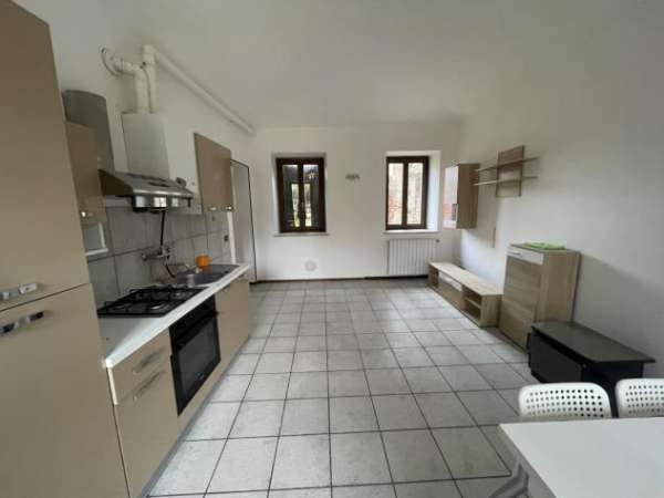 Foto Bilocale in affitto a Novara