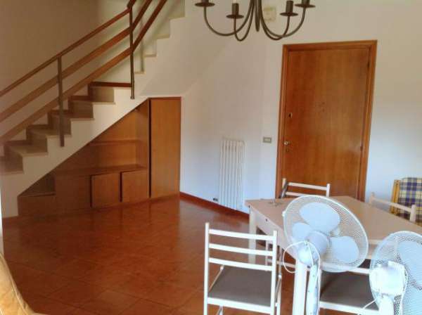 Foto Bilocale in affitto a Osimo