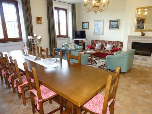 Foto Bilocale in affitto a Ostra