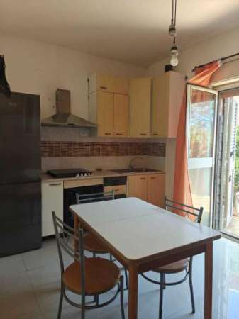 Foto Bilocale in affitto a Pedara