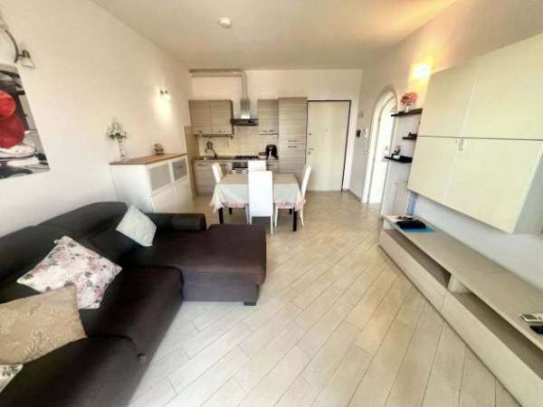 Foto Bilocale in affitto a Roseto degli Abruzzi