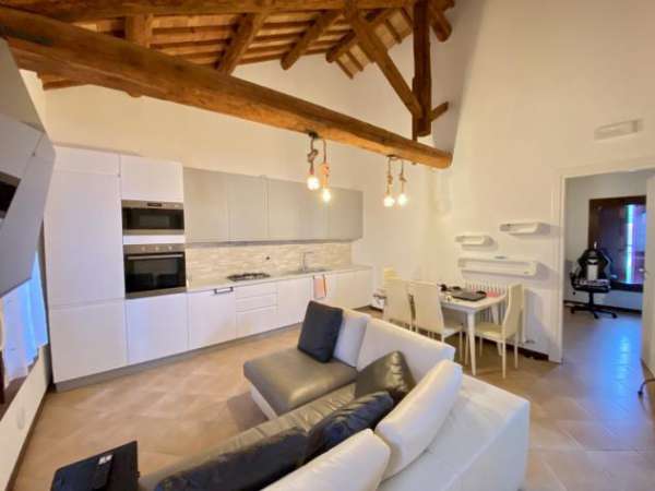 Foto Bilocale in affitto a Rovigo