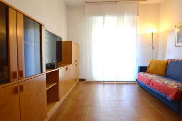 Foto Bilocale in affitto a Rozzano