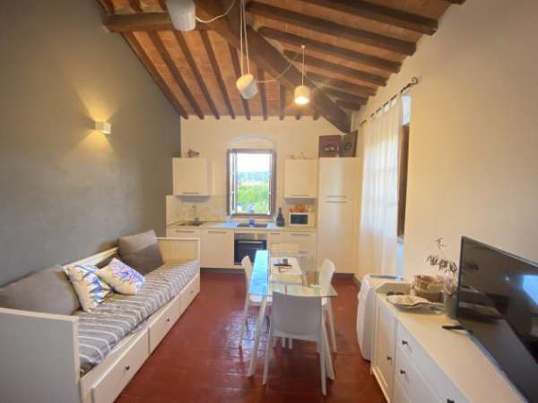 Foto Bilocale in affitto a Sarzana