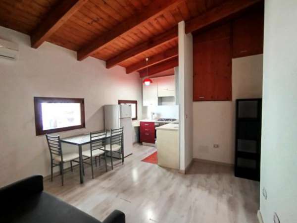Foto Bilocale in affitto a Sassari