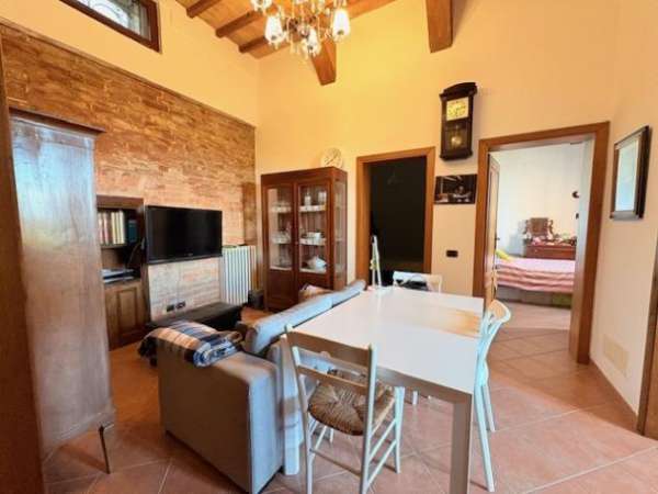 Foto Bilocale in affitto a Siena