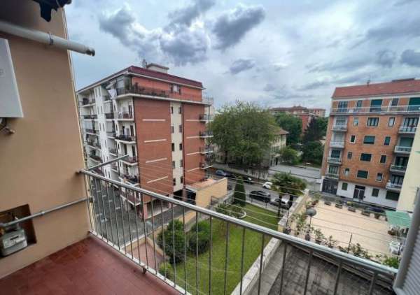 Foto Bilocale in Affitto a Torino