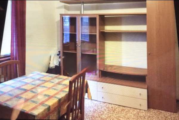 Foto Bilocale in Barona con spese comprese e posto auto