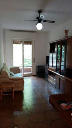 Foto BILOCALE IN POSIZIONE OTTIMA PER STUDENTI O LAVORATORI