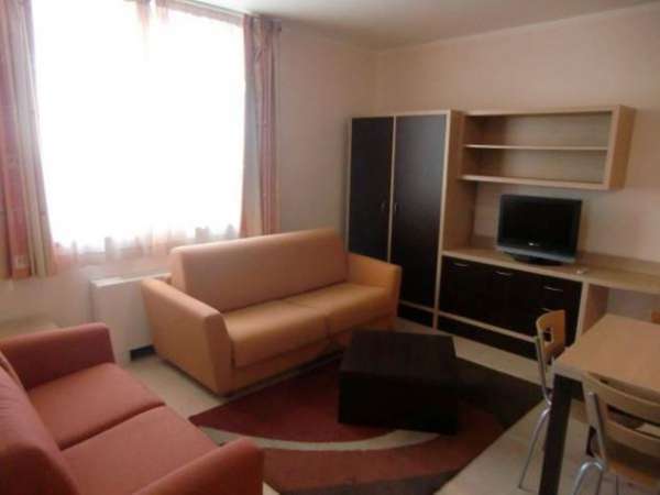 Foto Bilocale in Via Aurelio Lampredi - Livorno