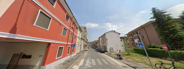 Foto Bilocale in zona centro a Broni