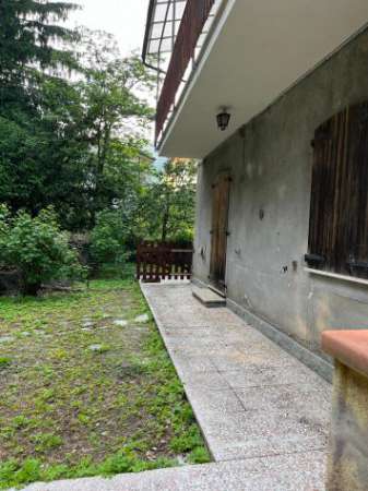 Foto Bilocale montagna pistoiese con giardino