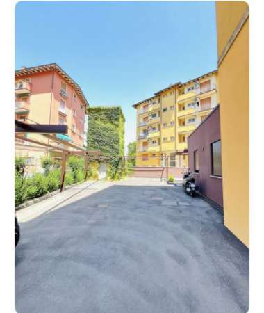 Foto Bilocale nuovo, confortevole in via murri/toscana