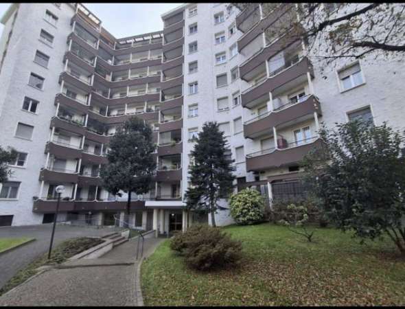 Foto Bilocale per 1 o 2 studenti zona Bande Nere