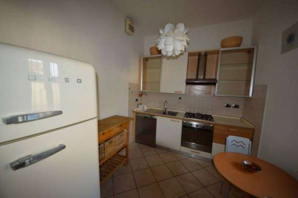 Foto Bilocale piano terra con cortile privato