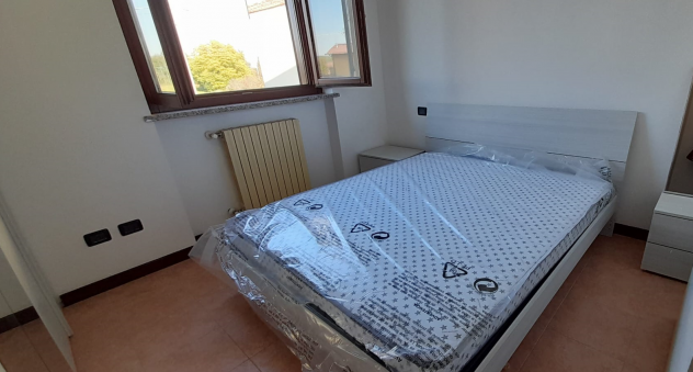 Foto Bilocale ristrutturato con box auto incluso