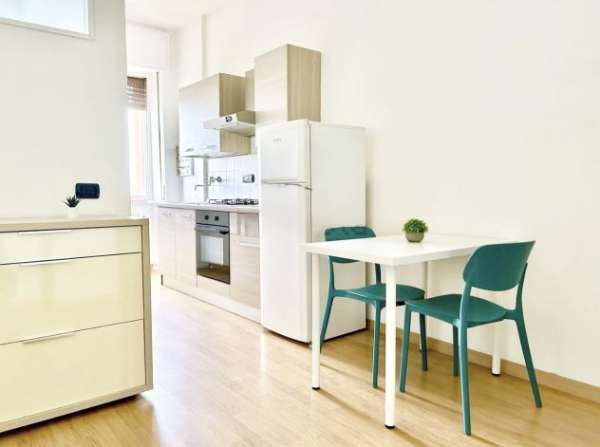 Foto Bilocale ristrutturato con posto auto e cantina