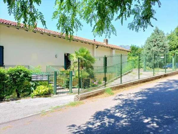 Foto BILOCALE VISTA LAGO A GALBIATE Zona Fogliaro
