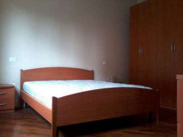 Foto Bilocale zona Quadraro con posto auto