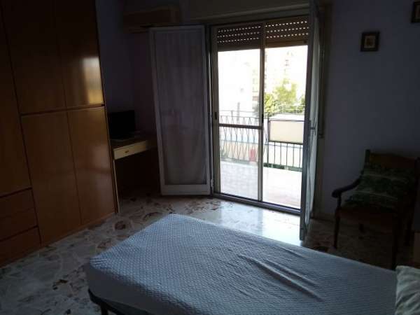 Foto Bivani per impiegati c/o Policlinico