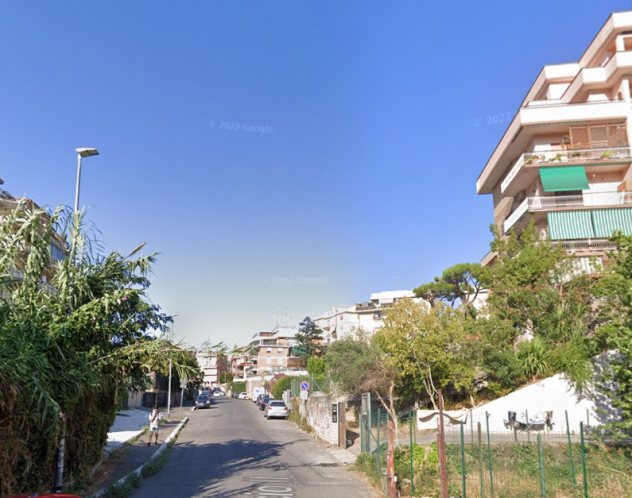 Foto BOCCEA TRILOCALE CON BALCONE