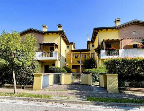 Foto BOLZANO VICENTINO: beautiful duplex for rent