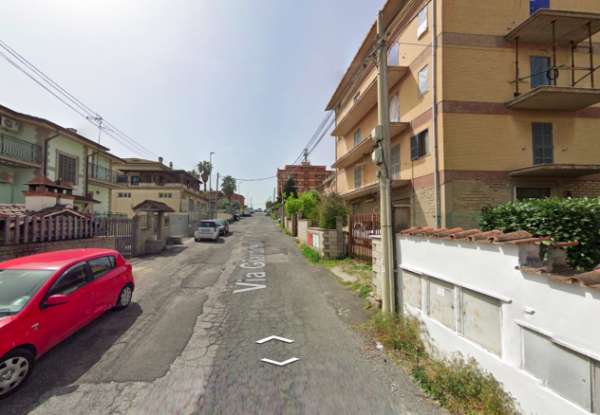 Foto BORGHESIANA TRILOCALE ARREDATO BEN COLLEGATO