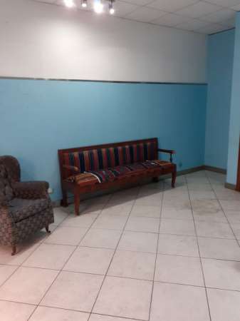 Foto Bottega centrale su via Manzoni