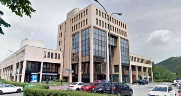 Foto Box / Garage di 20 m in affitto a Casalecchio di Reno