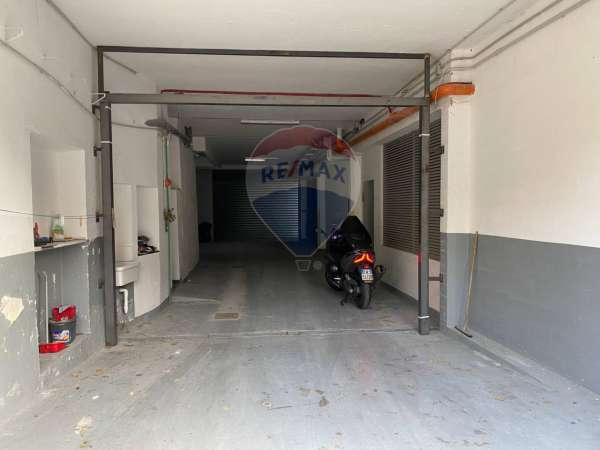 Foto Box in affitto a Genova
