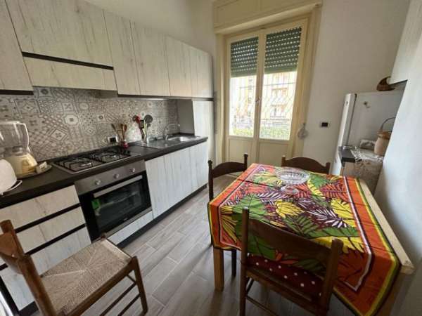 Foto Camera a studente zona Policlinico