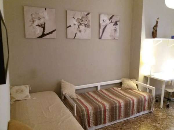 Foto Camera ammobiliata Rione Alto zona ospedaliera